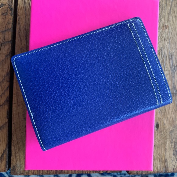 LAST ONE! RARE! Kate Spade Passport Holder in GIFT BOX! NWT! - Picture 7 of 12